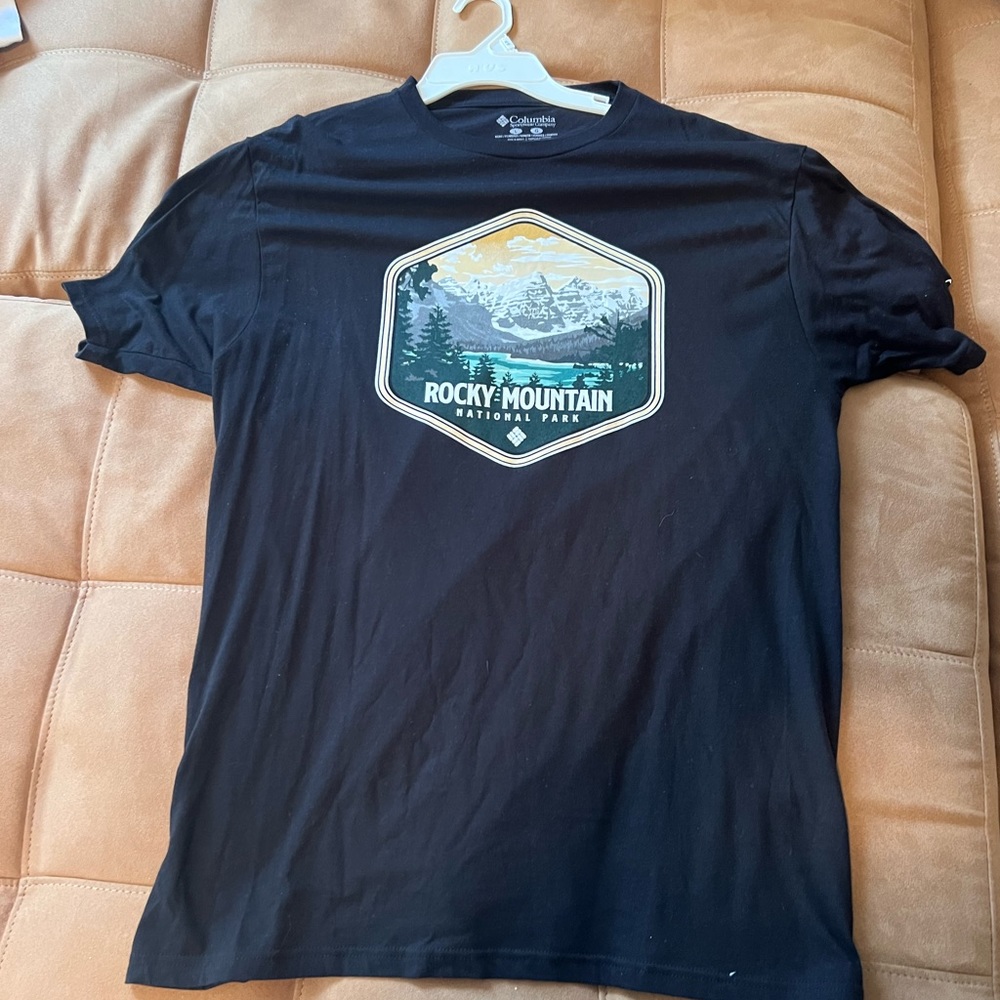 Columbia tee